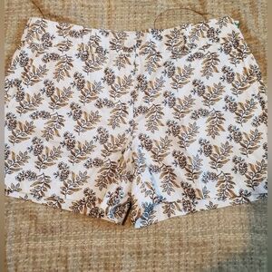 Ann Taylor Loft Shorts Floral White and Yellow Size 8 Inseam 4" Bohemian